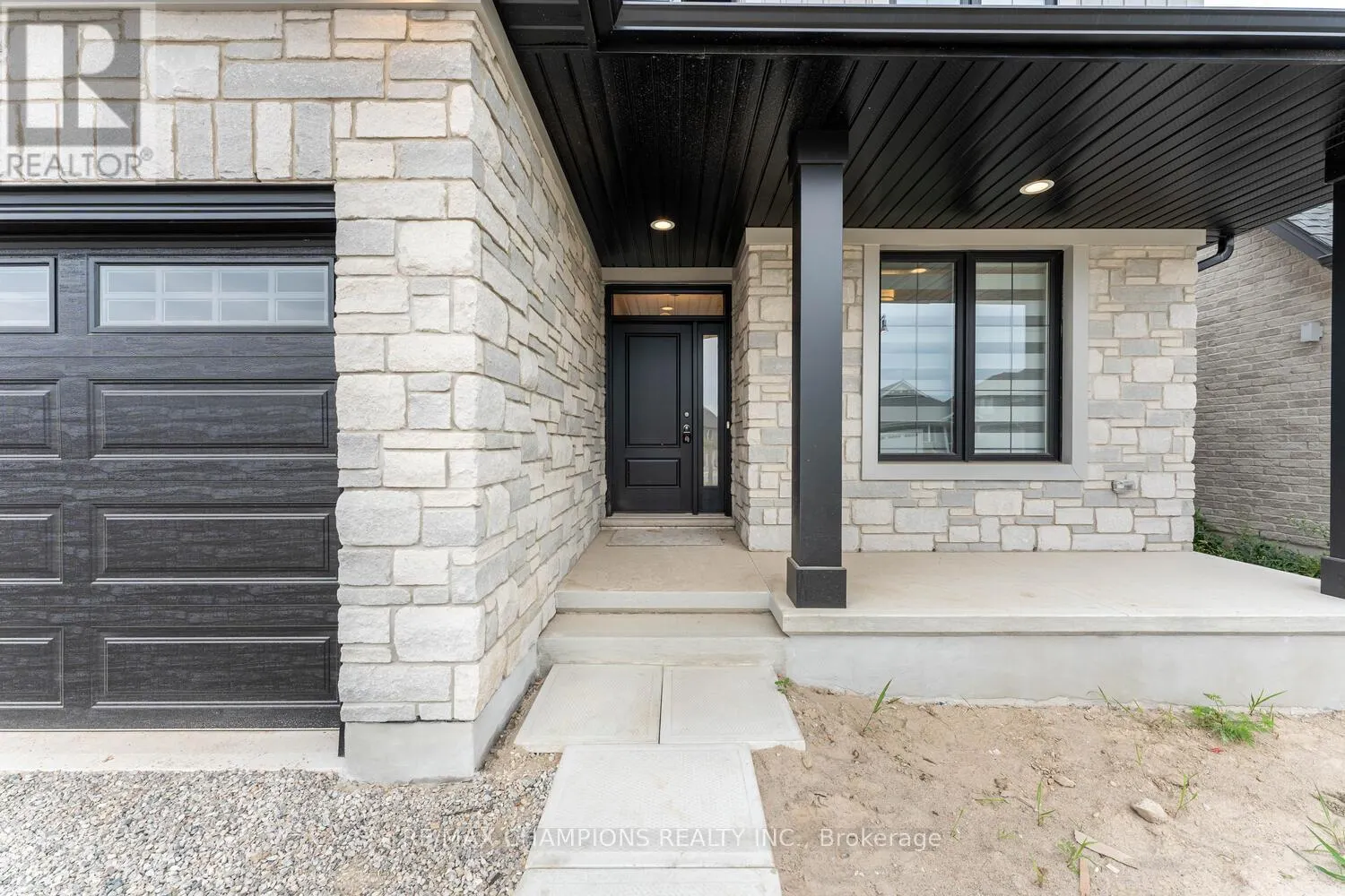 42 ACORN TRAIL