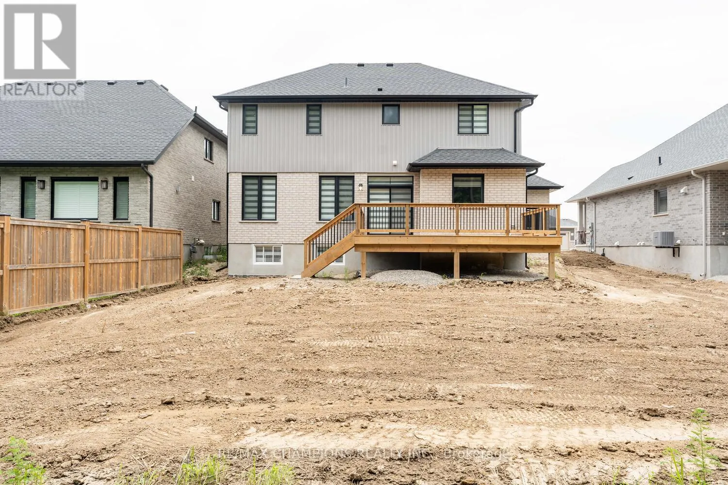42 ACORN TRAIL