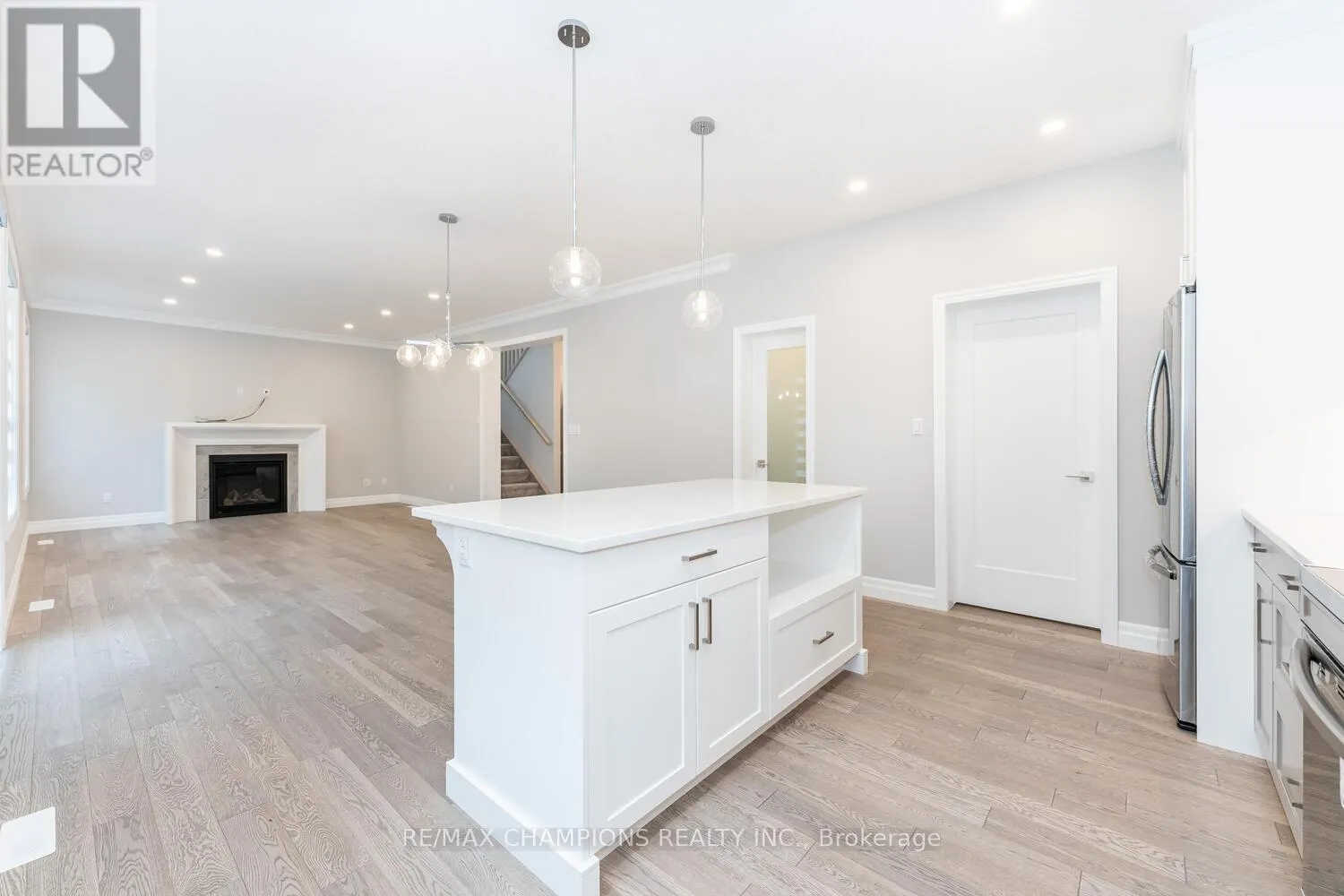 42 ACORN TRAIL