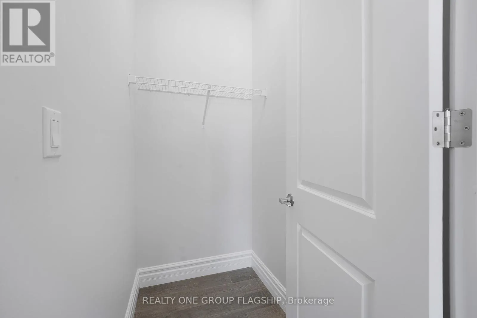 85 KINGSBRIDGE DRIVE