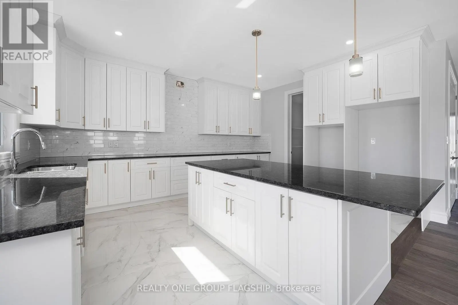 85 KINGSBRIDGE DRIVE