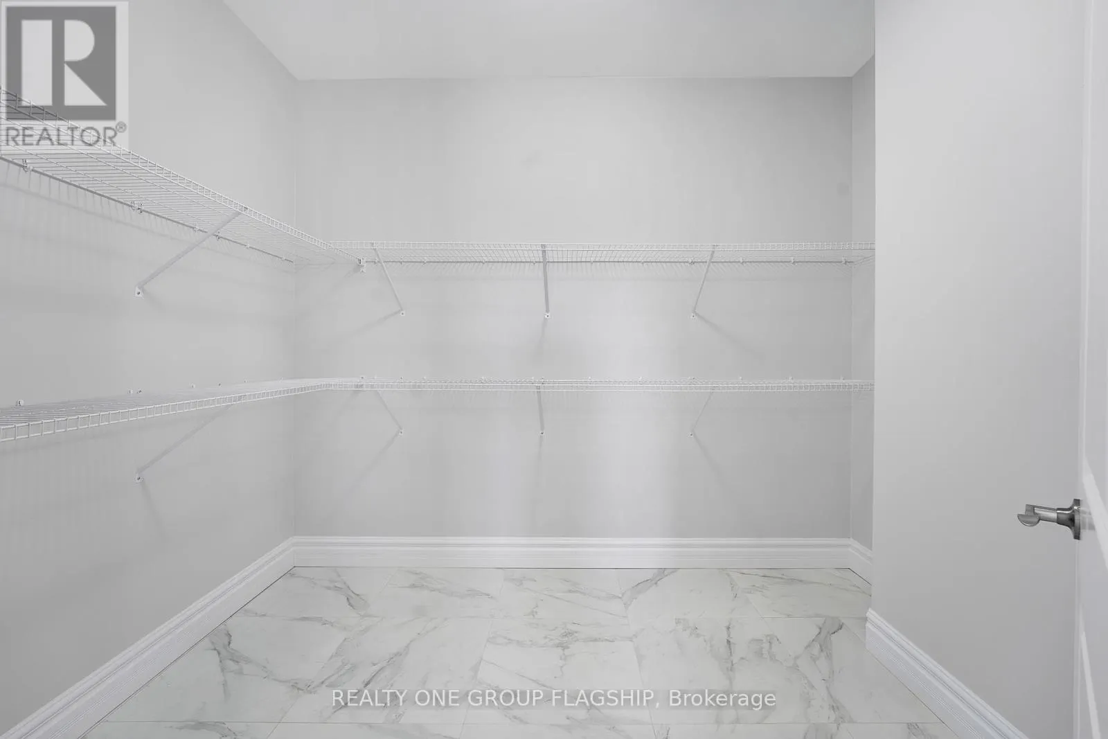 85 KINGSBRIDGE DRIVE