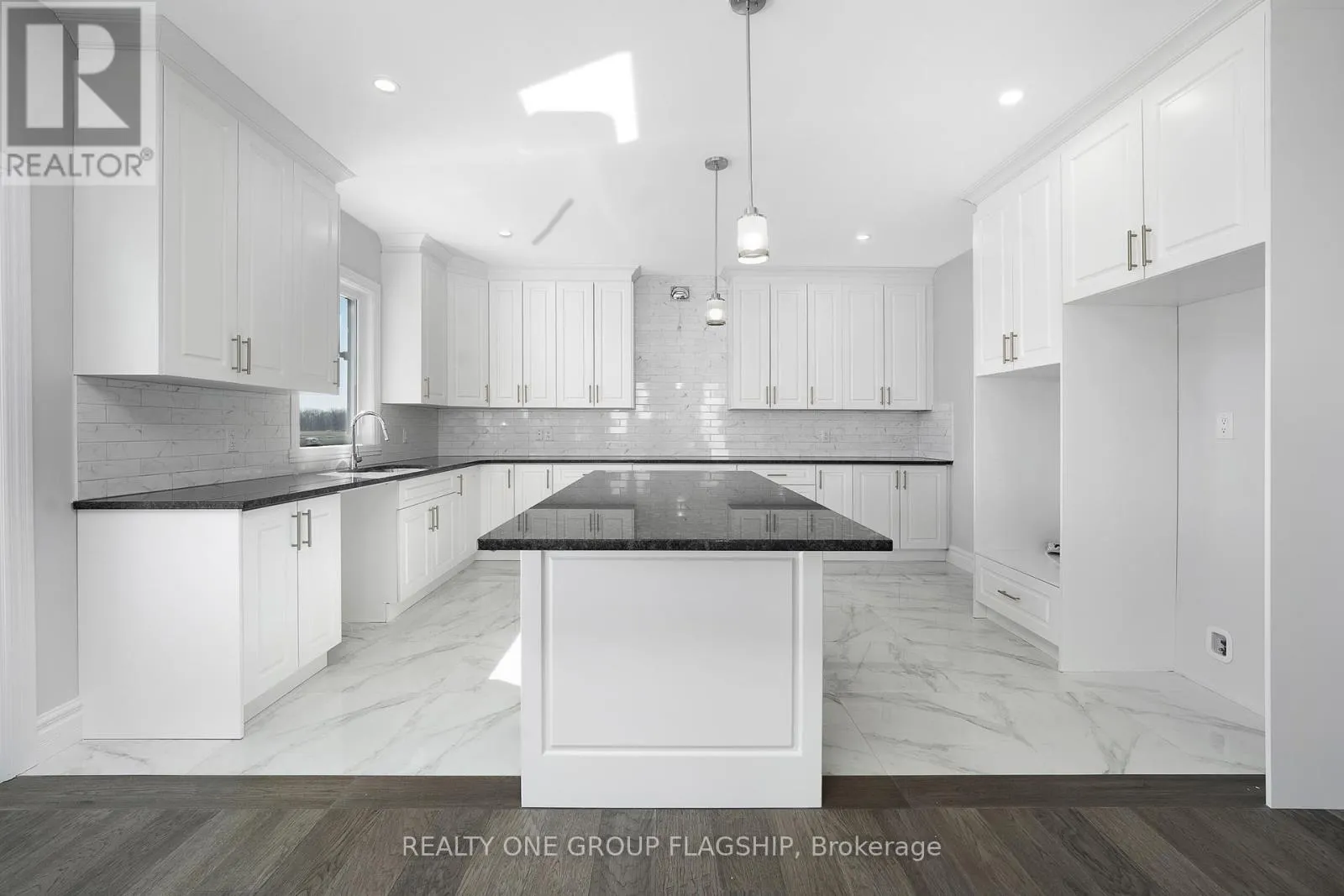 85 KINGSBRIDGE DRIVE