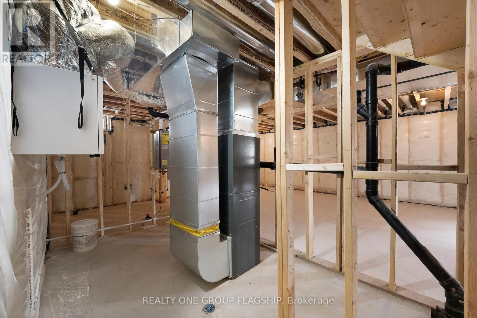 LOT 44 - 101 KINGSBRIDGE DRIVE