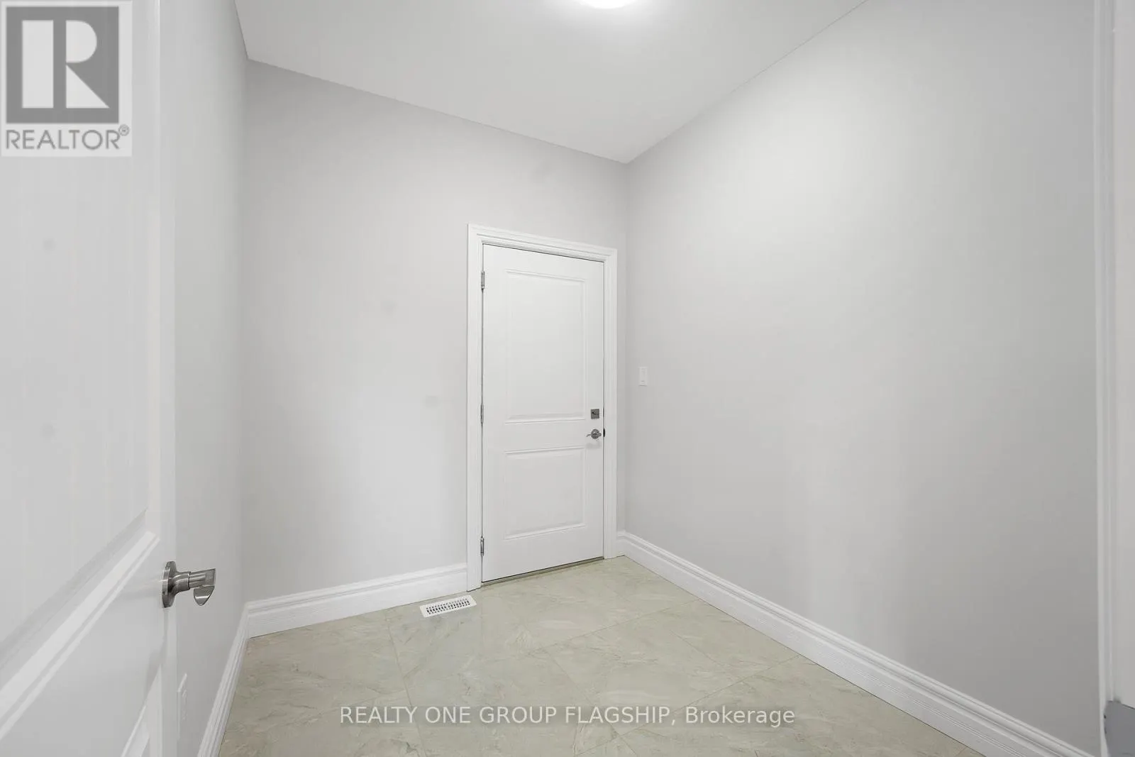 LOT 44 - 101 KINGSBRIDGE DRIVE