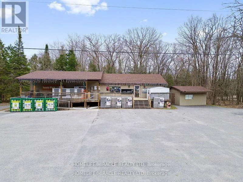 39 SANDY PLAINS ROAD N