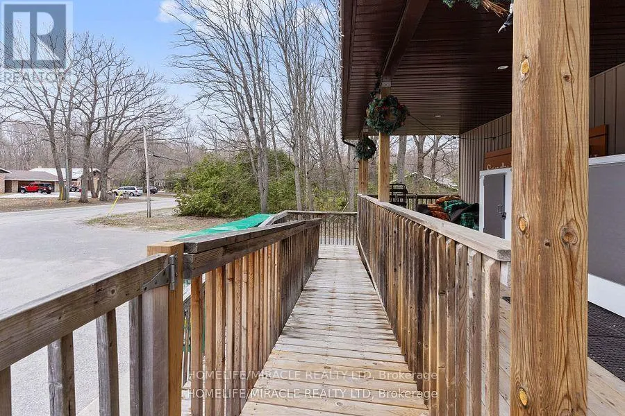 39 SANDY PLAINS ROAD N