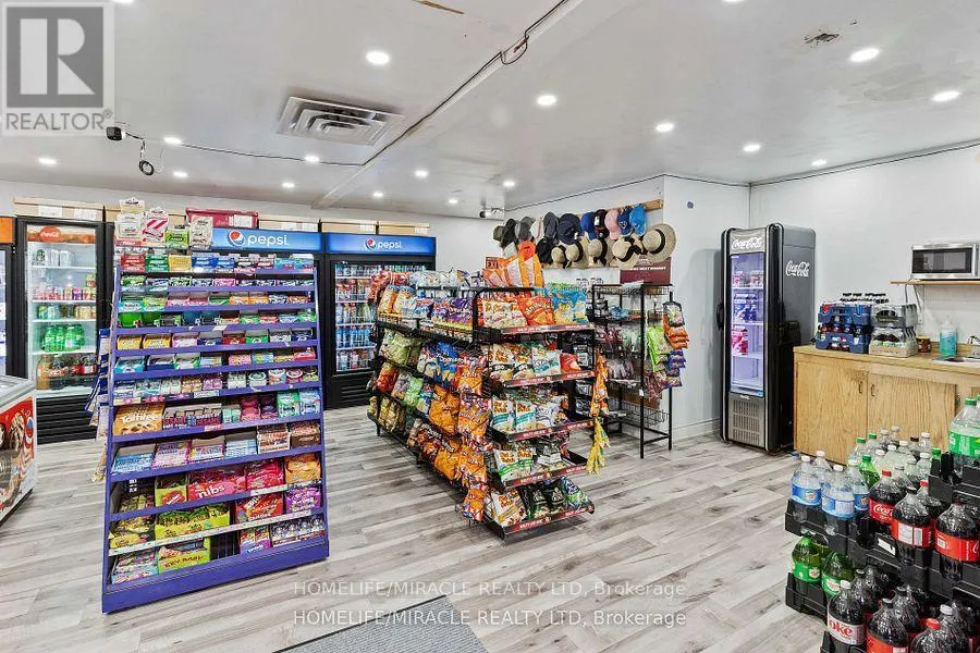 39 SANDY PLAINS ROAD N