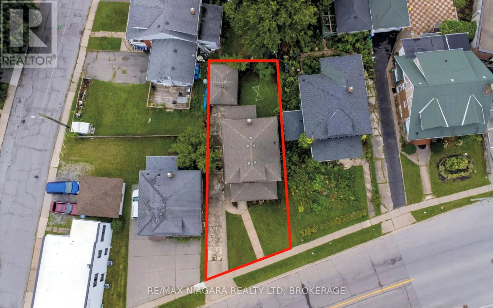 6141 MAIN STREET