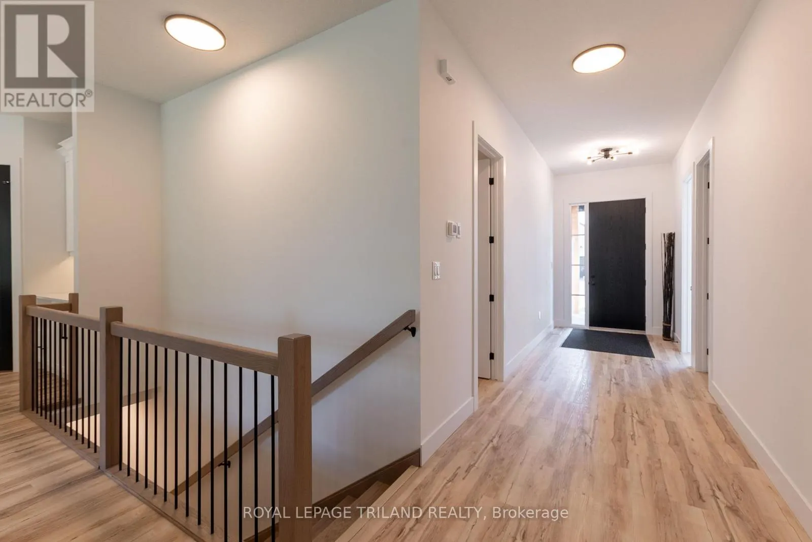 32 BRISCOE CRESCENT