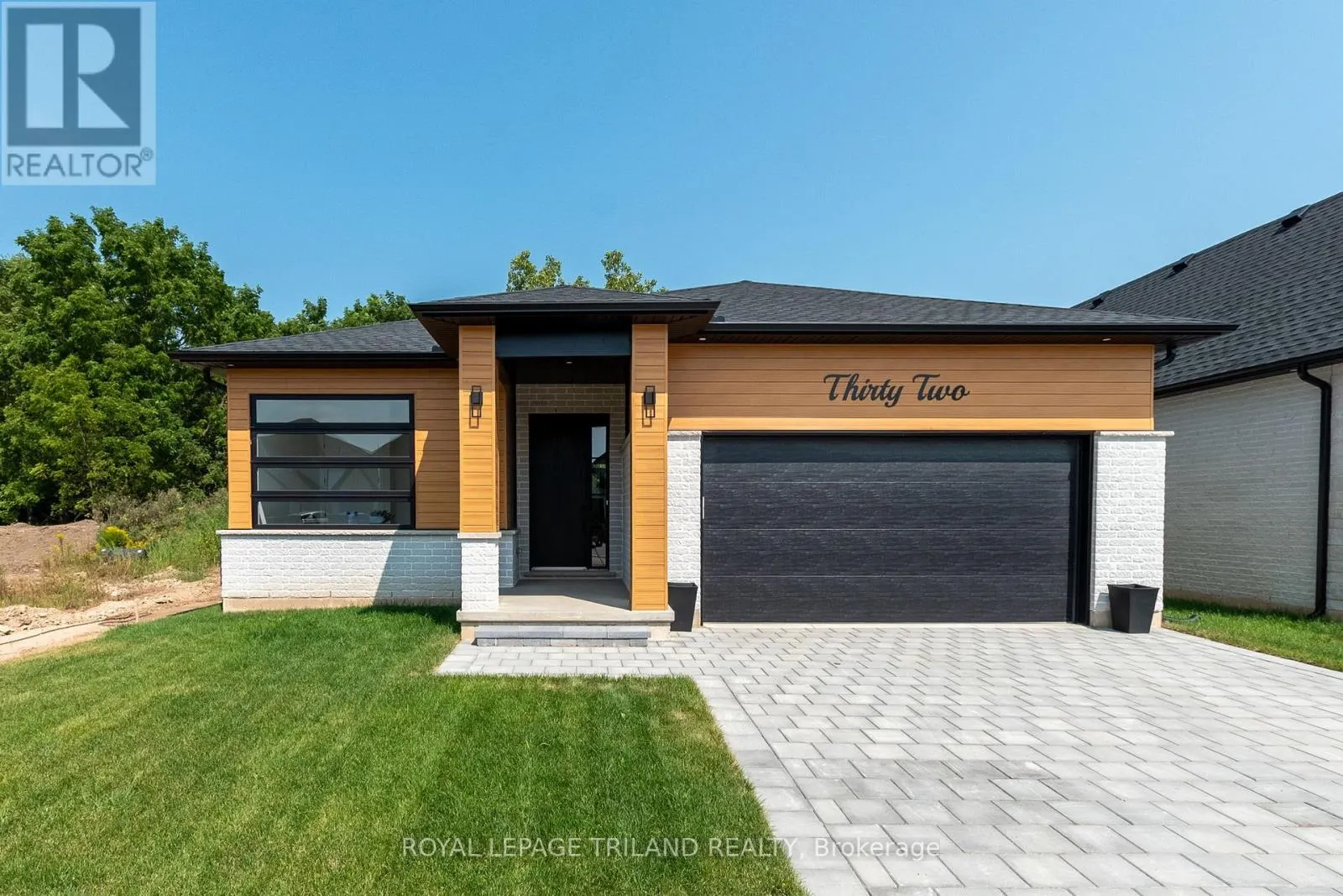 32 BRISCOE CRESCENT