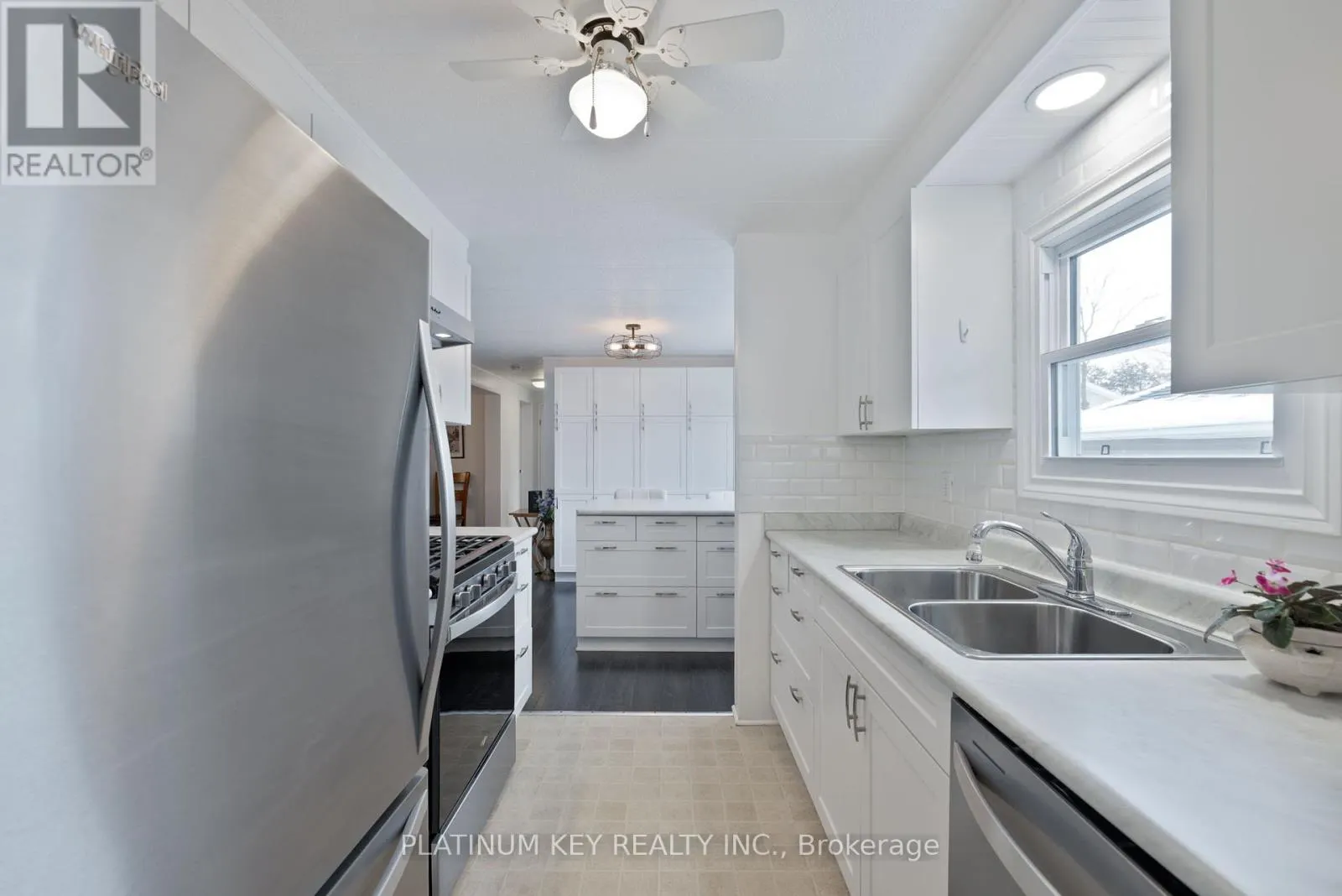 477 RICHARD CRESCENT
