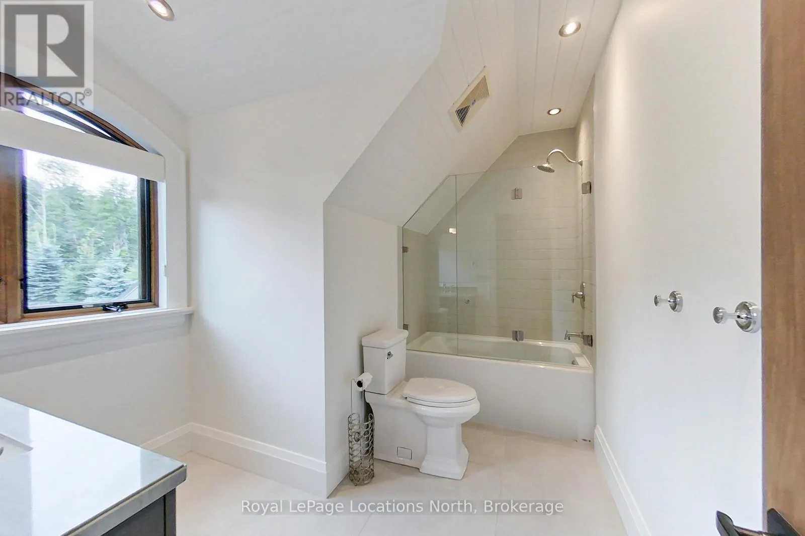 148 GEORGIAN BEACH LANE