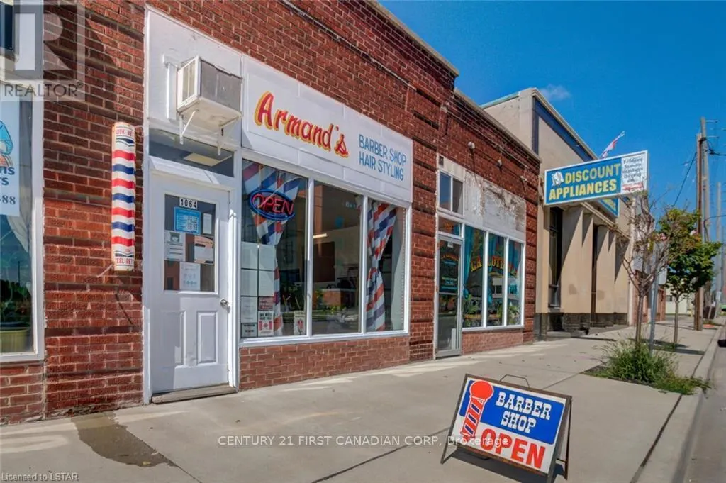 1066 DUNDAS STREET E