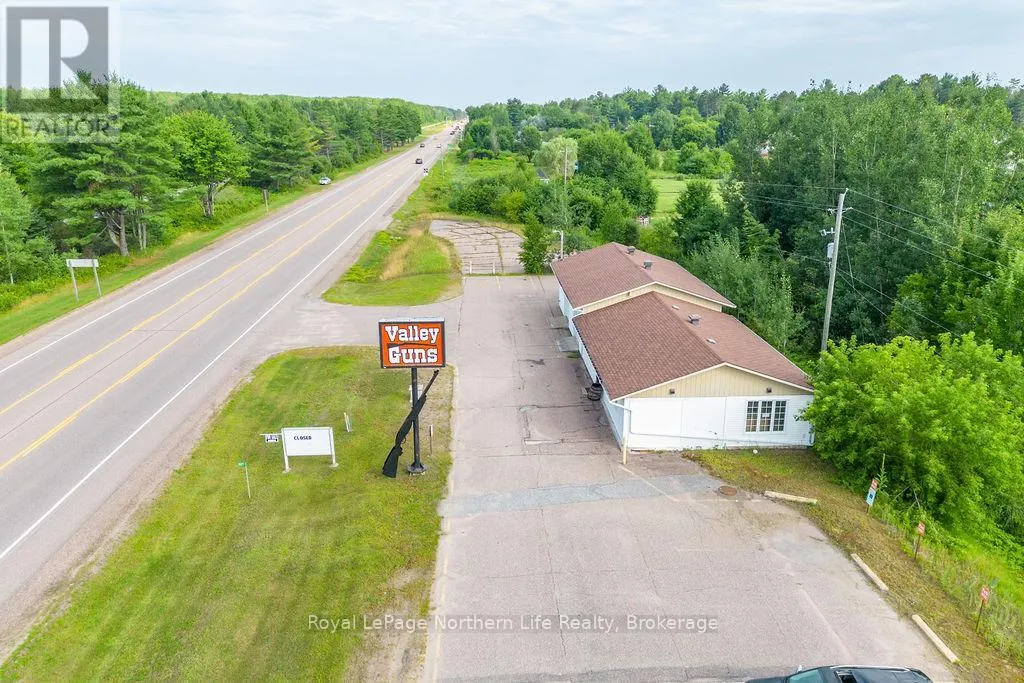 2427 PETAWAWA BOULEVARD