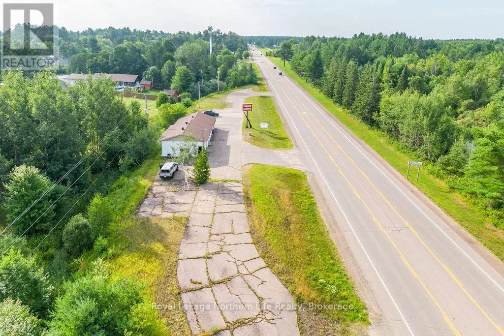 2427 PETAWAWA BOULEVARD