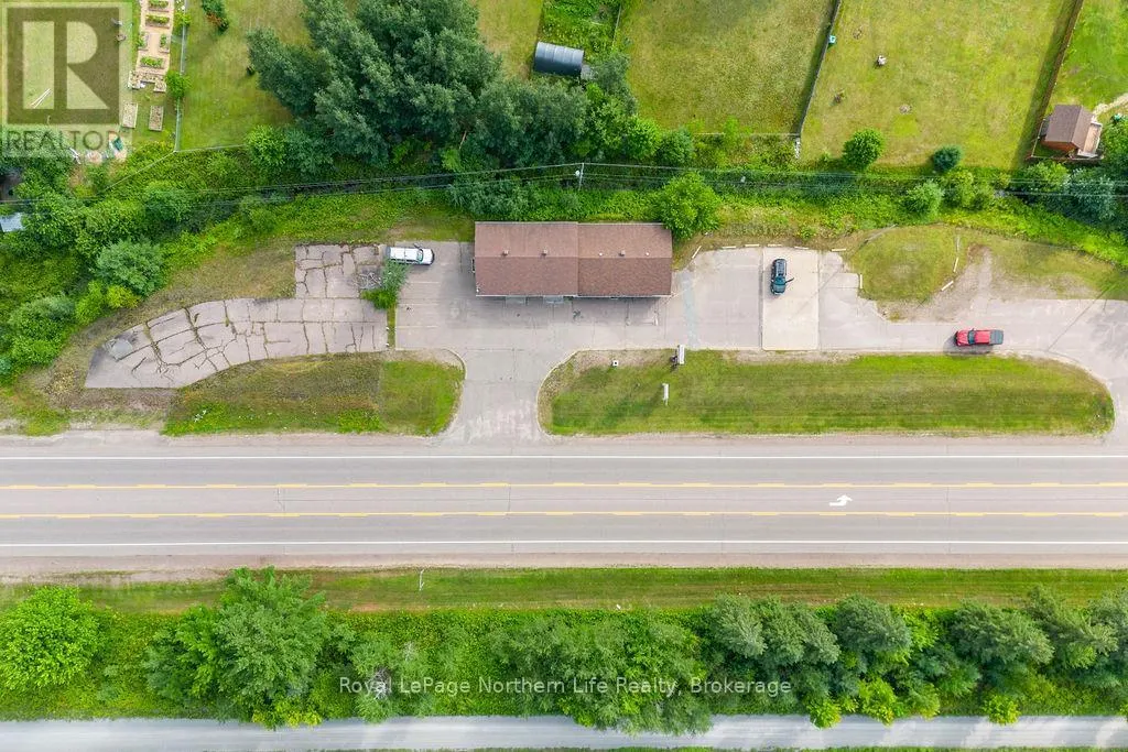 2427 PETAWAWA BOULEVARD