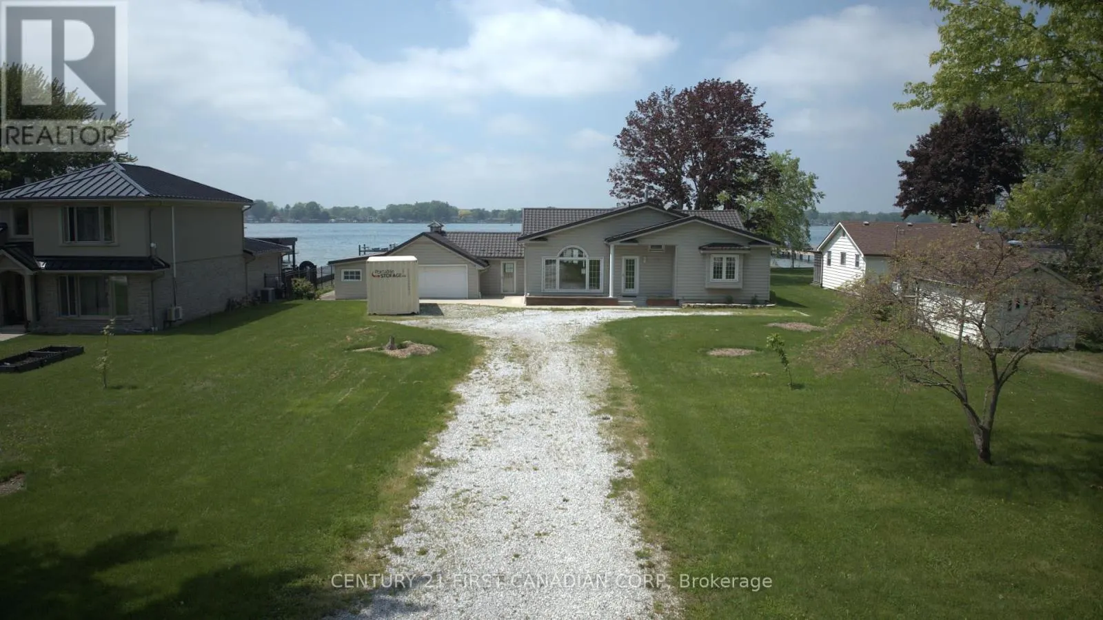 3877 ST CLAIR PARKWAY