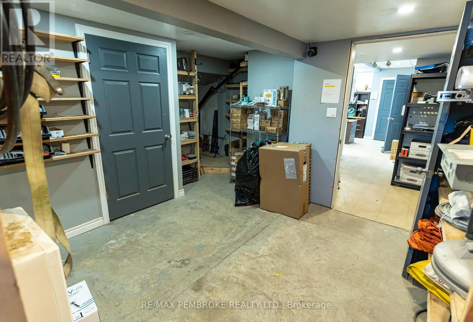 2551 PETAWAWA BOULEVARD