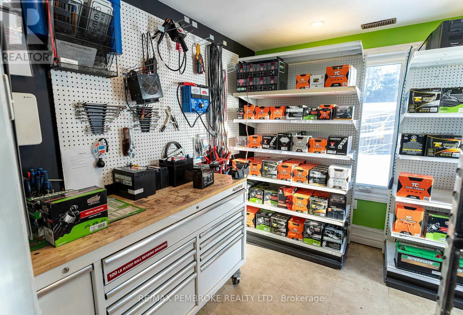 2551 PETAWAWA BOULEVARD