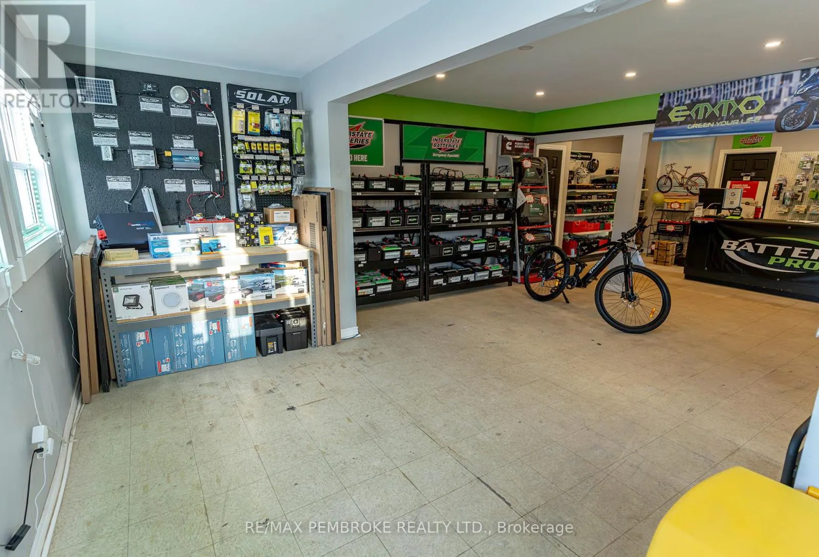 2551 PETAWAWA BOULEVARD