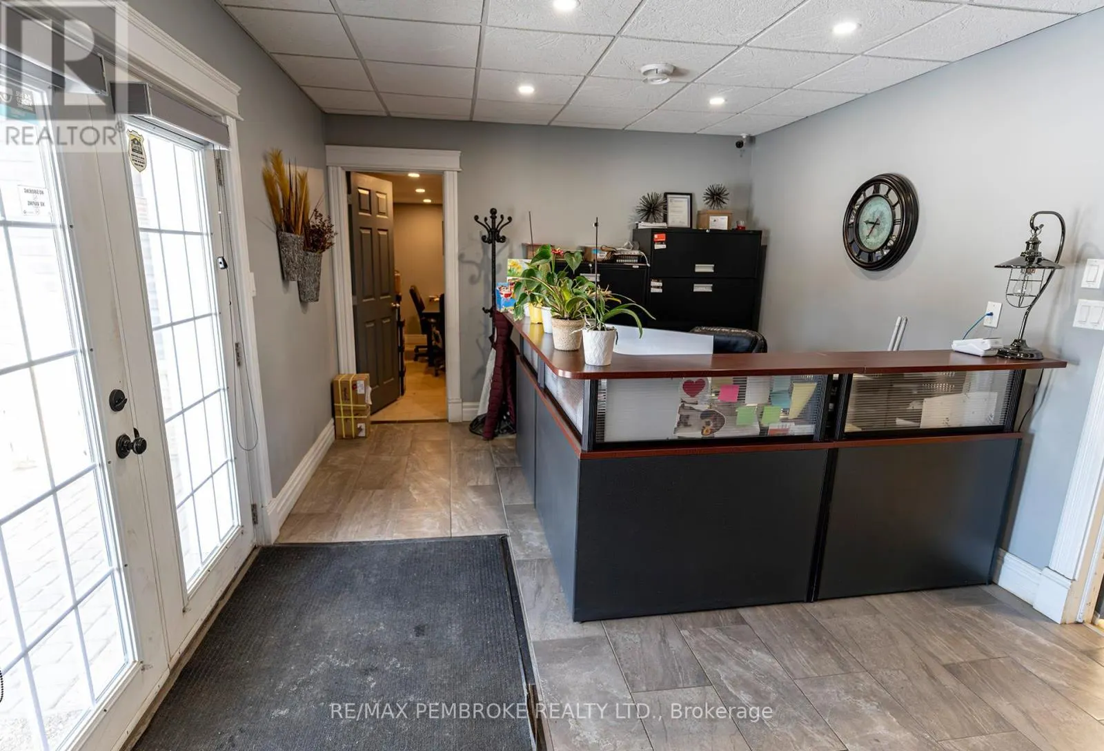 2551 PETAWAWA BOULEVARD