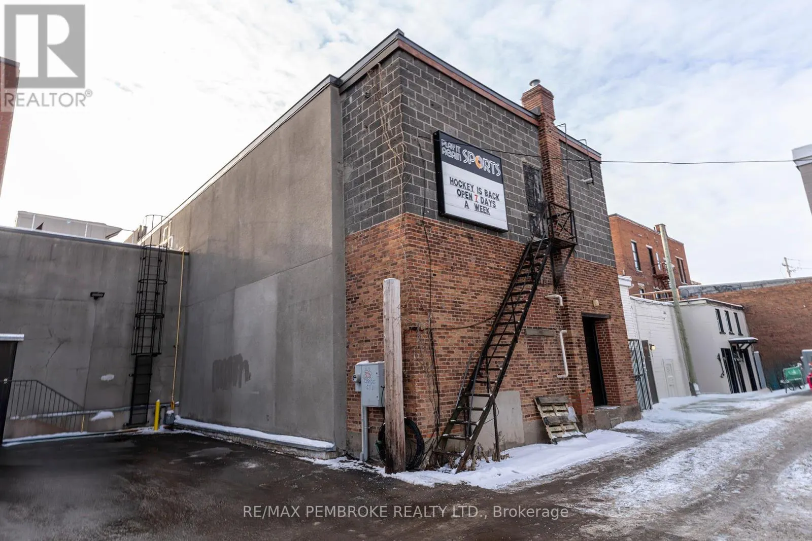 45 PEMBROKE STREET W