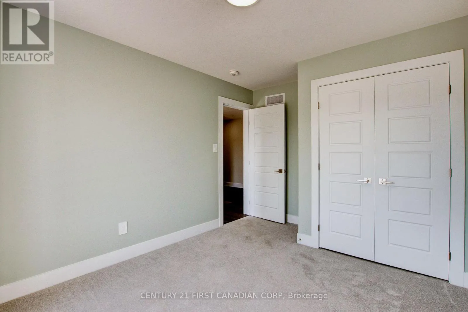 100 ASPEN CIRCLE