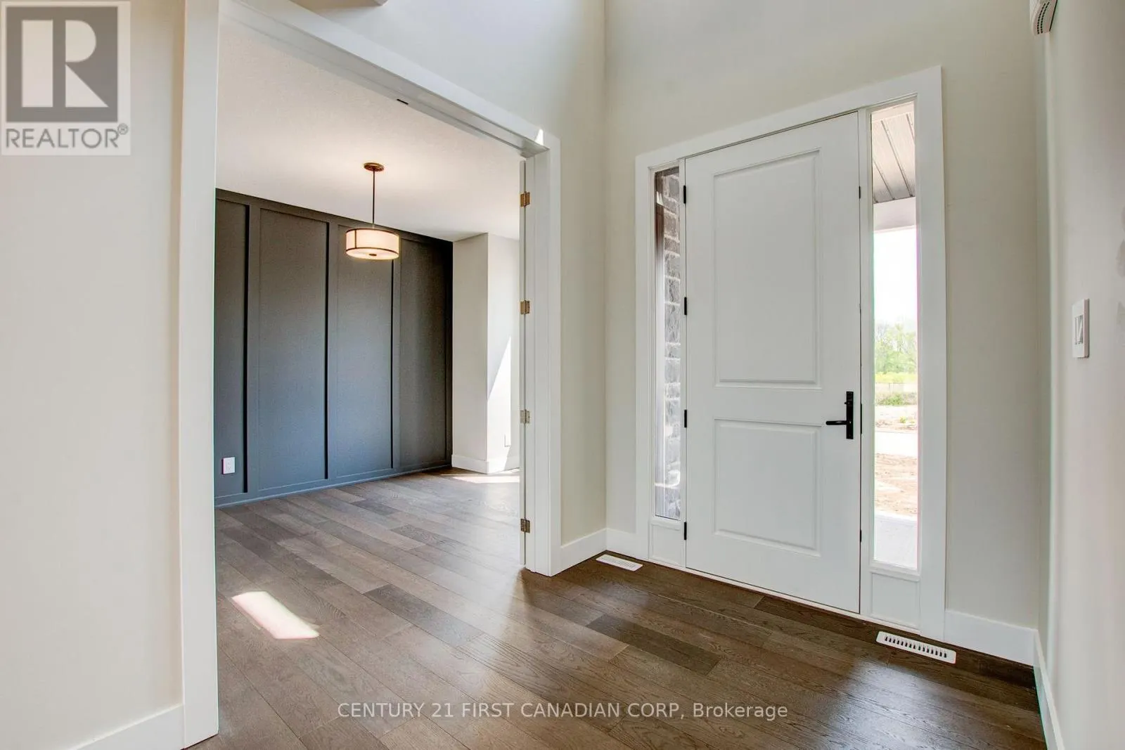 100 ASPEN CIRCLE