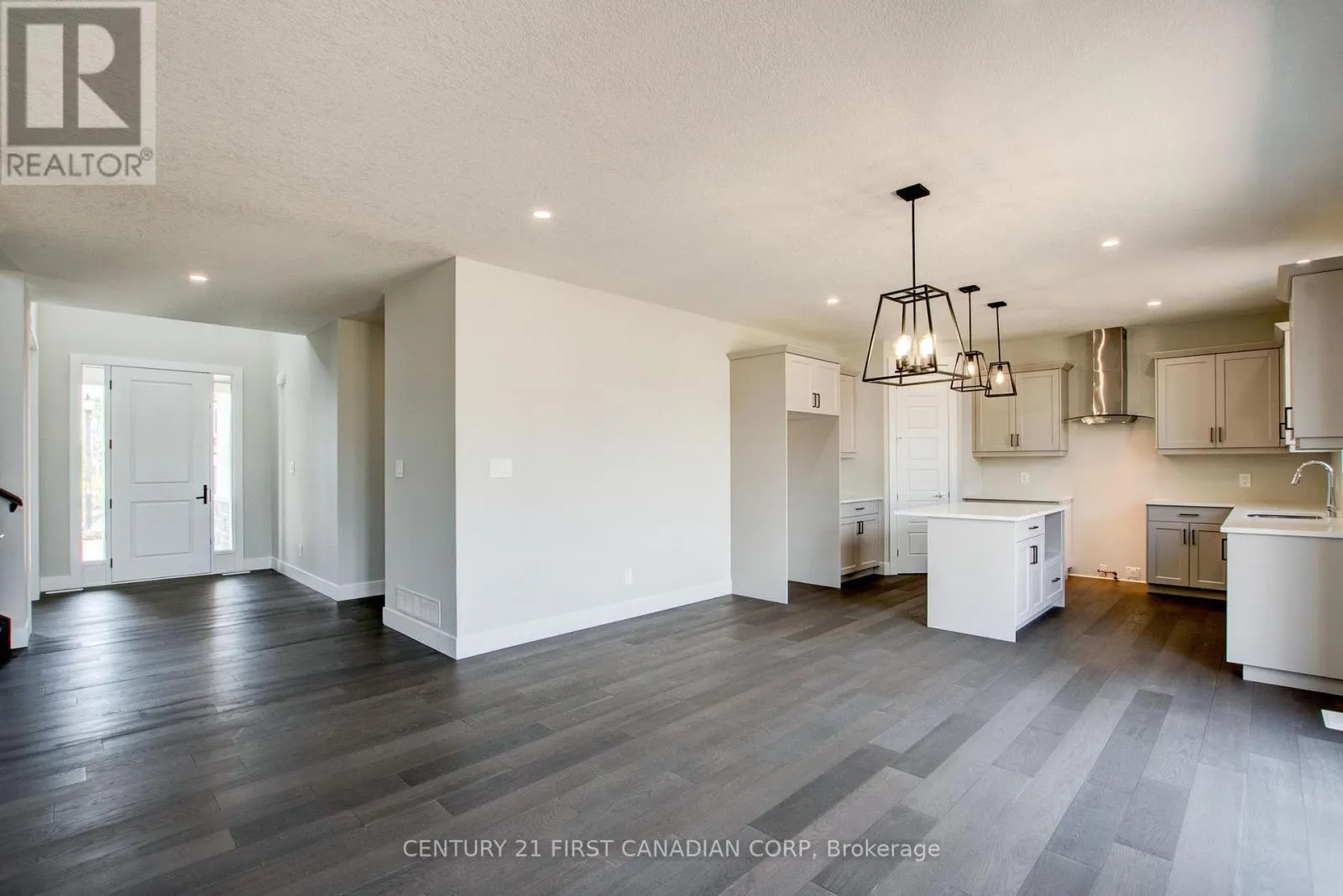 100 ASPEN CIRCLE