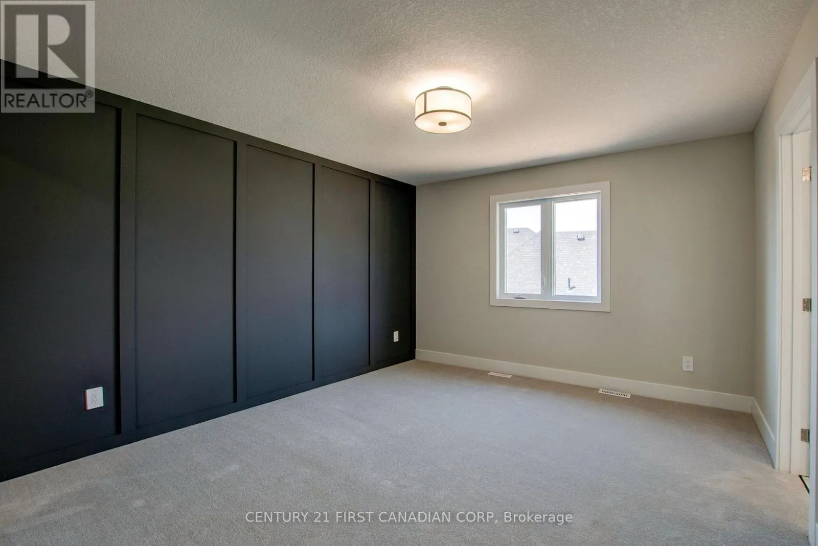 100 ASPEN CIRCLE