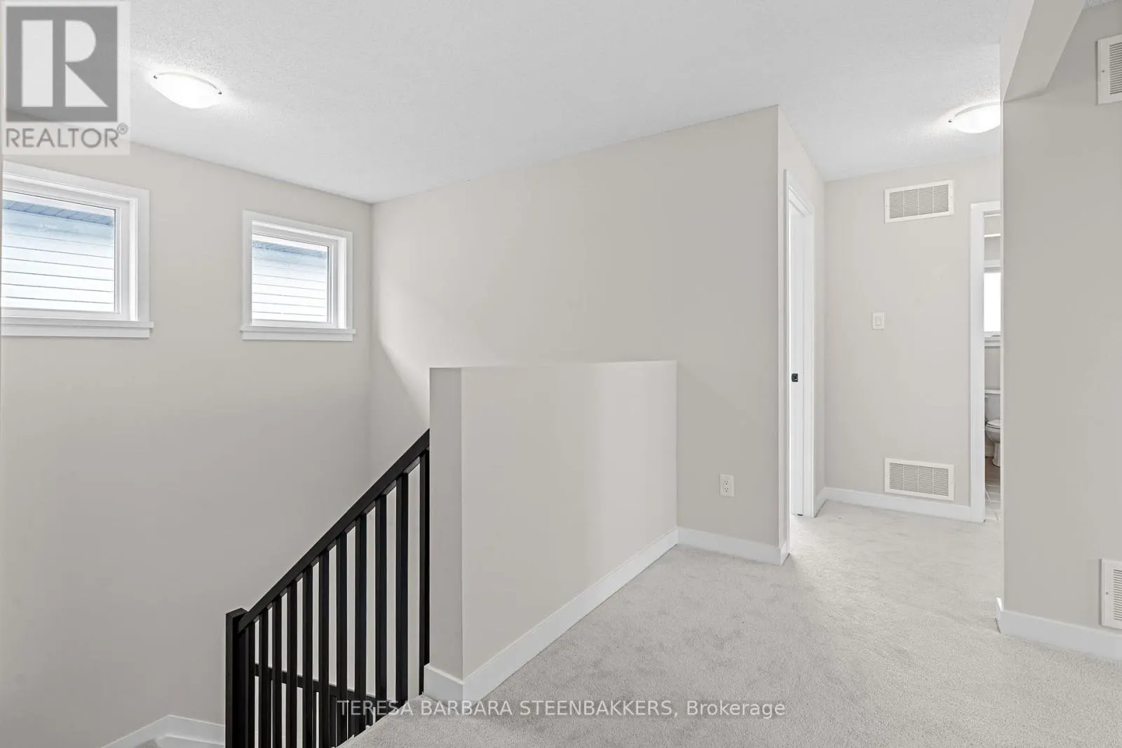 747 KENNY GORDON AVENUE W