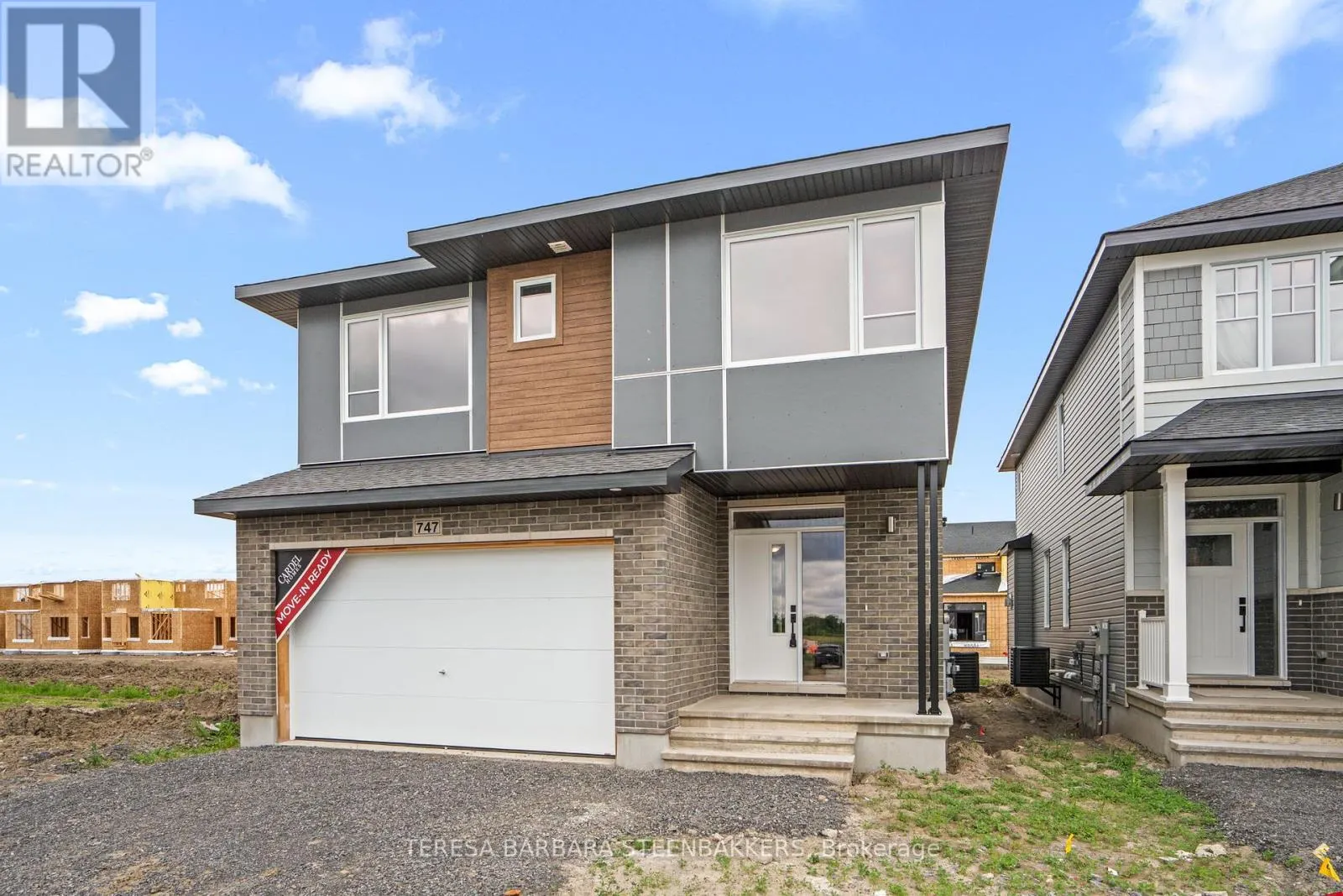 747 KENNY GORDON AVENUE W