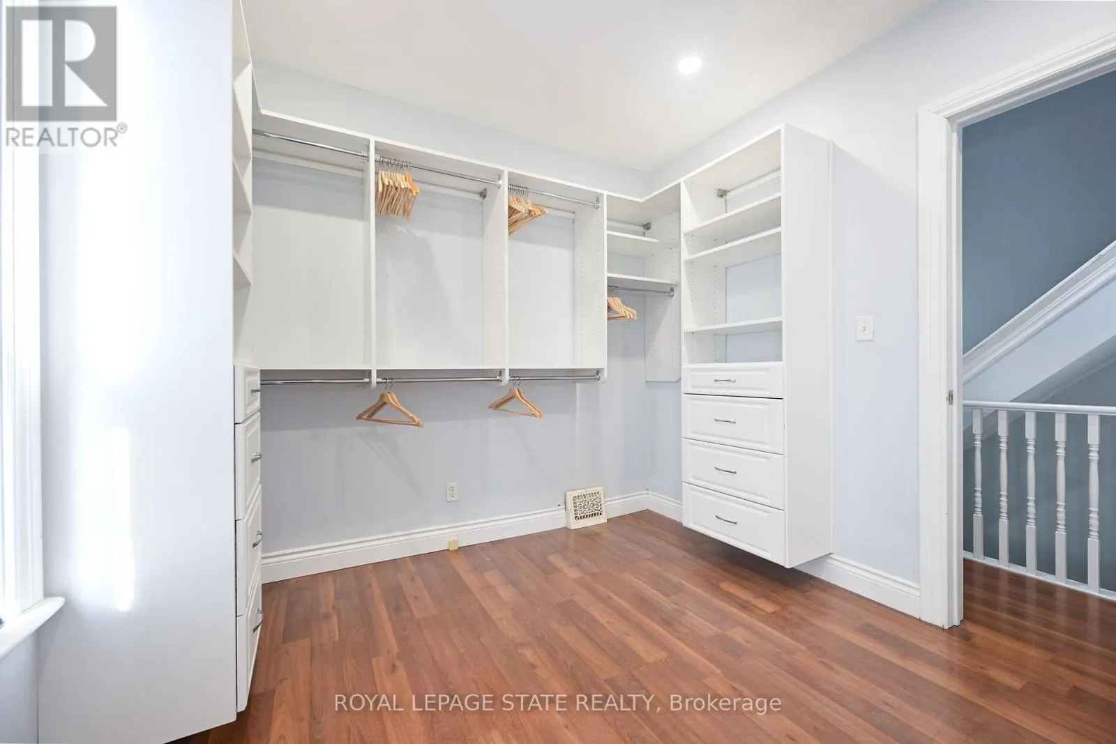 200 KENSINGTON AVENUE N