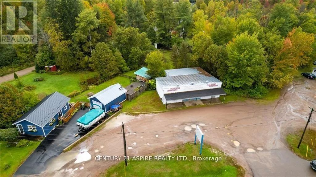 2096 PETAWAWA BOULEVARD