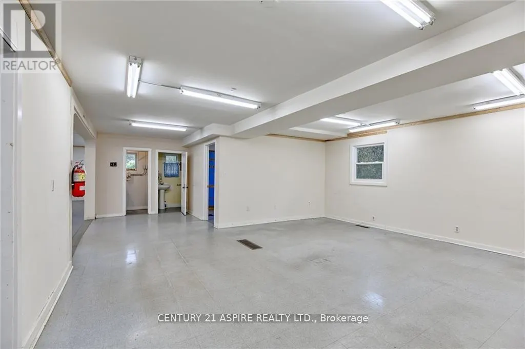 2096 PETAWAWA BOULEVARD