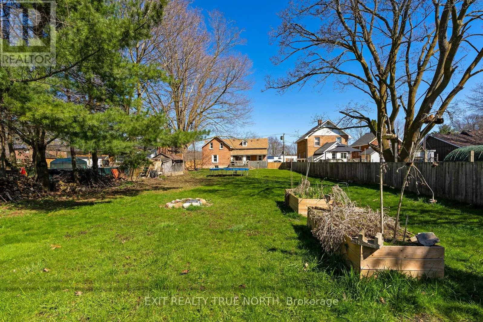 835 11TH STREET W