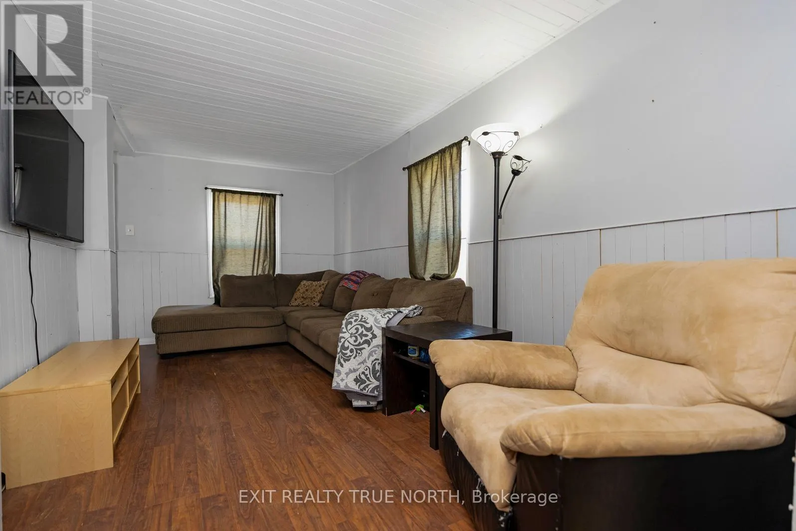 835 11TH STREET W