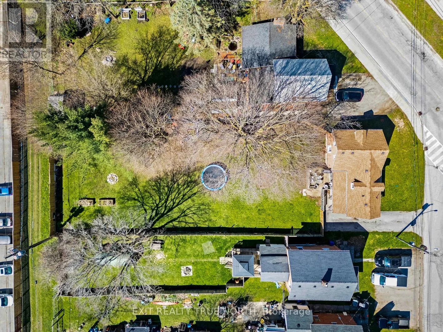 835 11TH STREET W