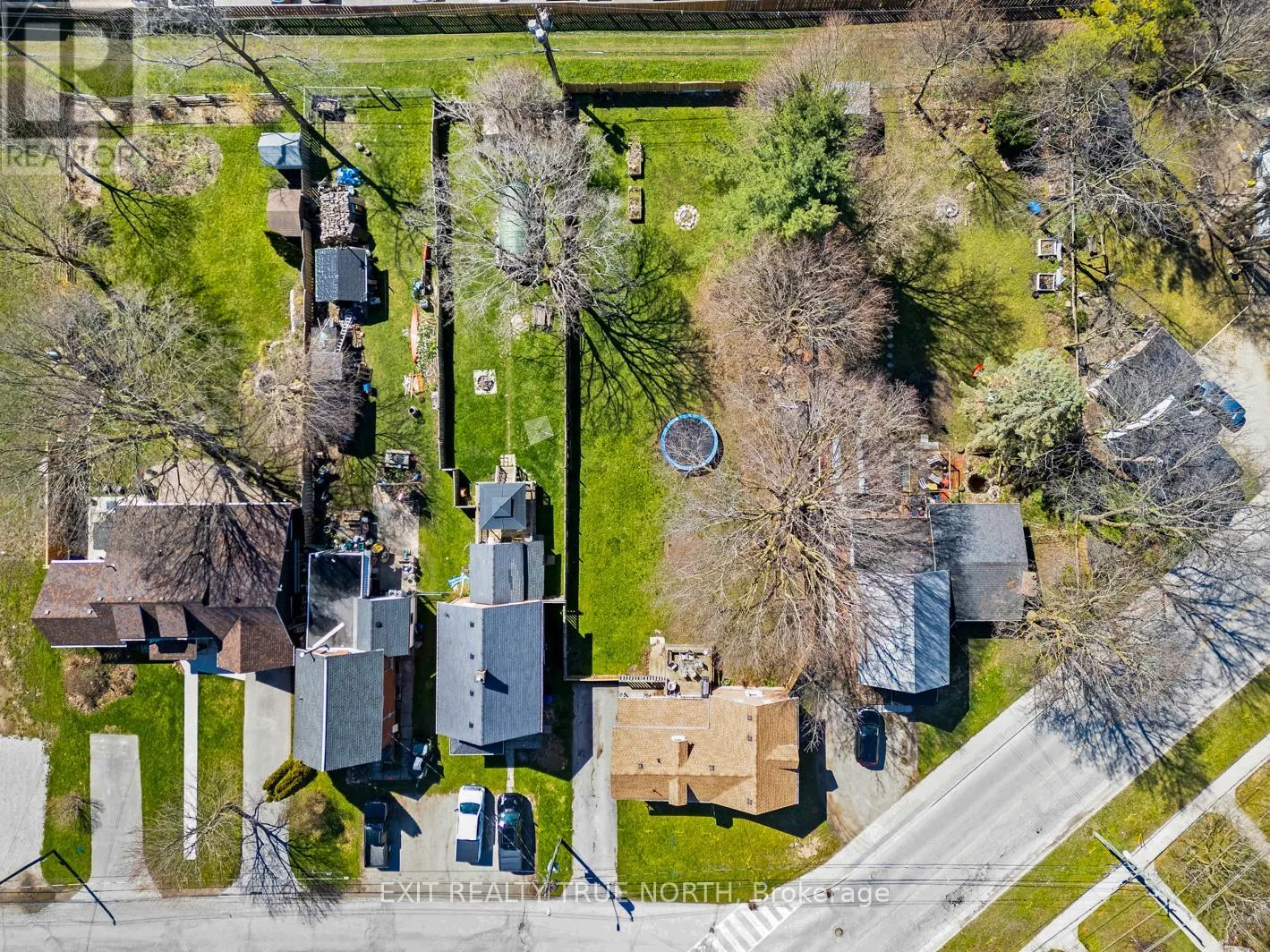 835 11TH STREET W
