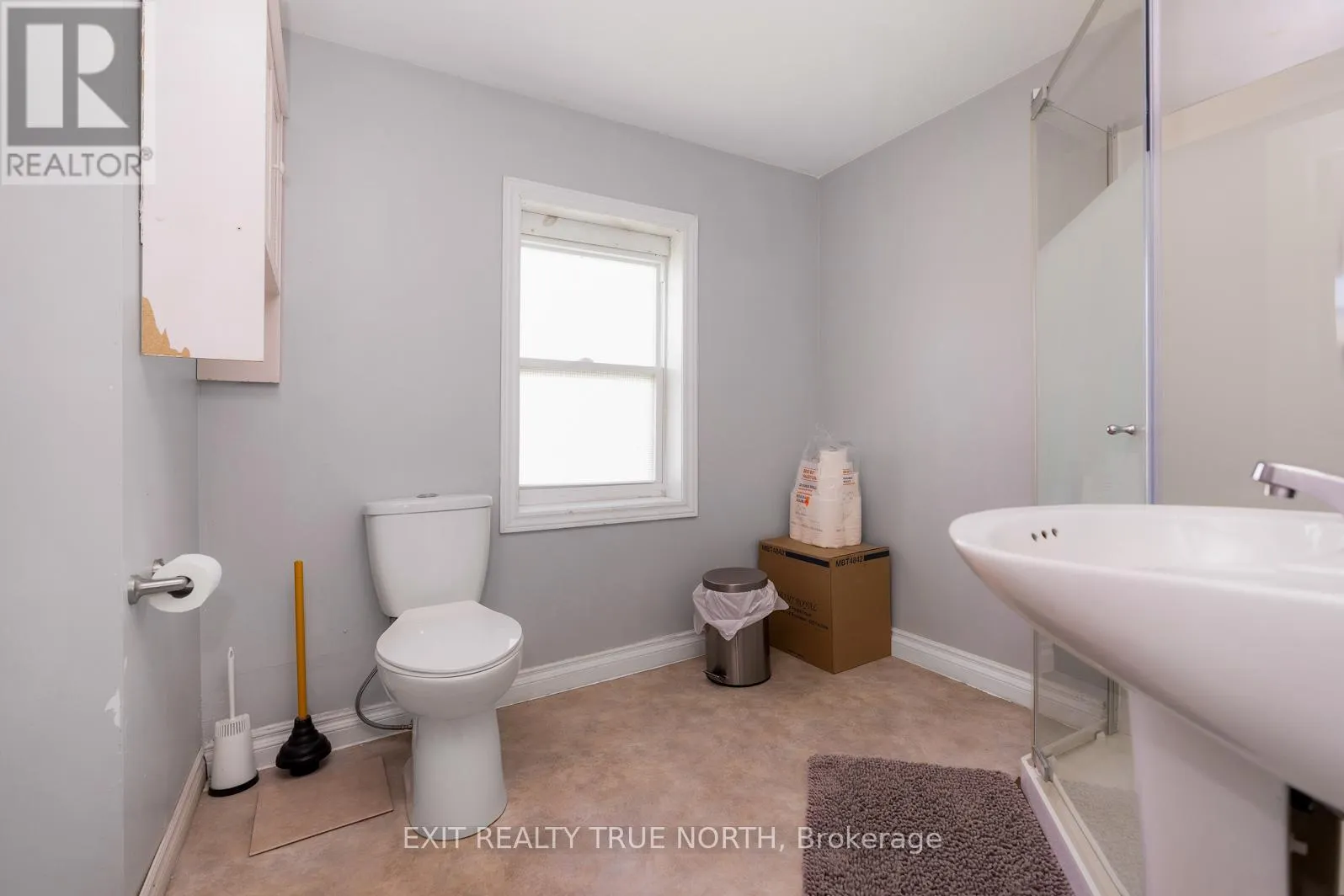 835 11TH STREET W