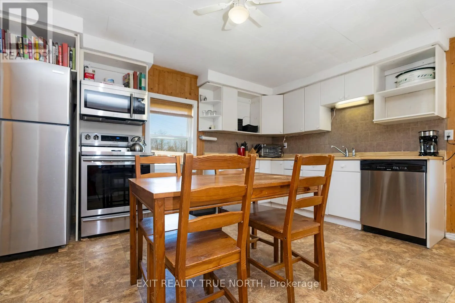 835 11TH STREET W