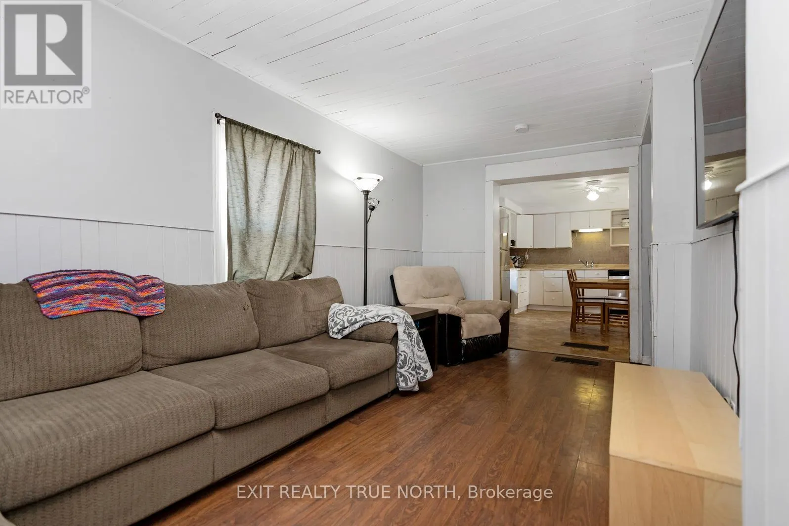 835 11TH STREET W