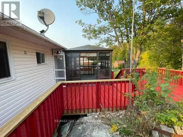 85 MISSISSAUGA AVENUE