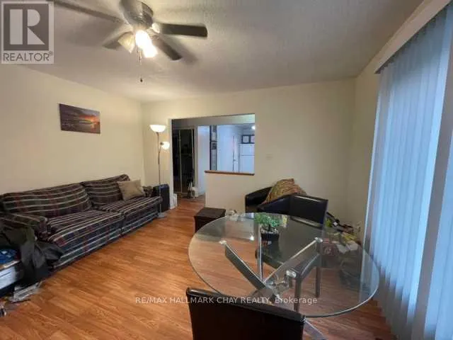 85 MISSISSAUGA AVENUE