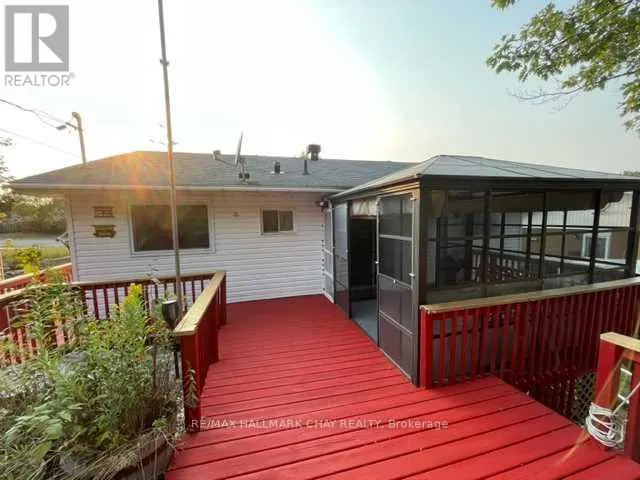 85 MISSISSAUGA AVENUE