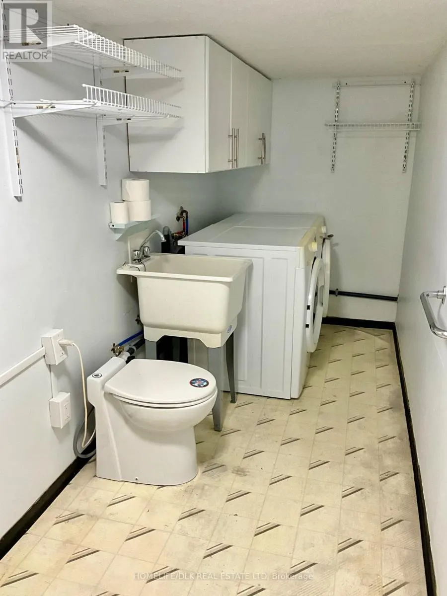 109 - 235 WATER STREET W