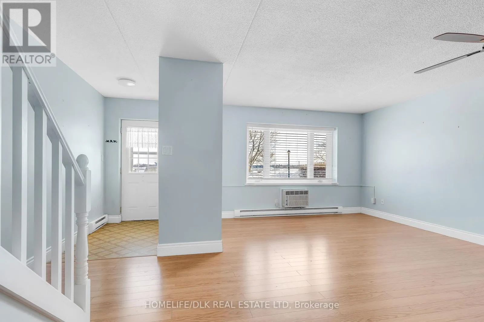109 - 235 WATER STREET W