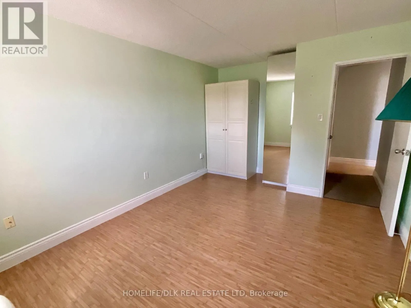 109 - 235 WATER STREET W