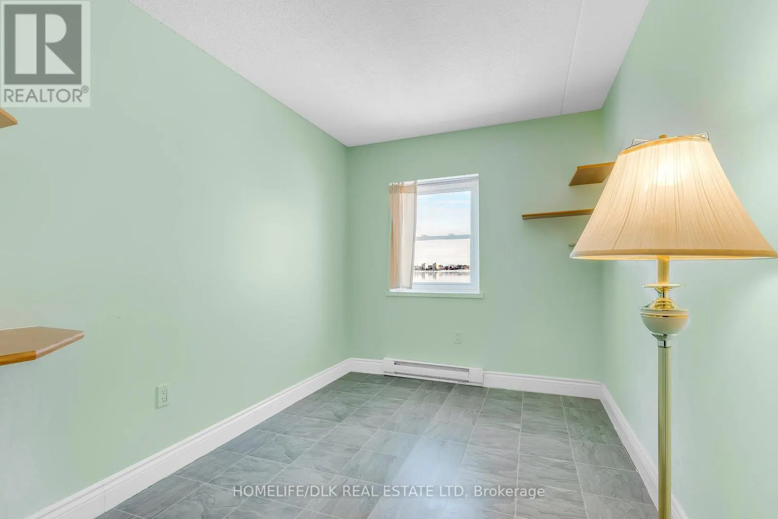 109 - 235 WATER STREET W